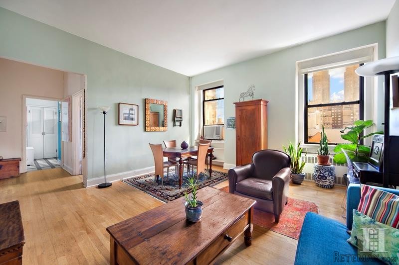 2 bedroom Apartment For Sale: 102 WEST..
