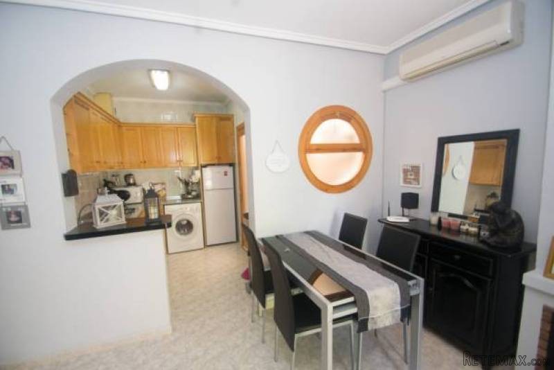 2 Bedroom 1 Bathroom Townhouse In Los.. - 2