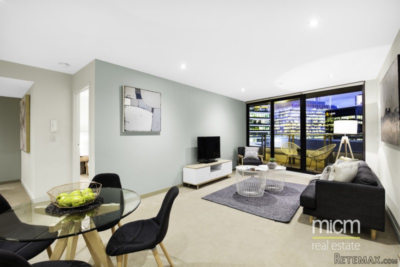 City Views in the Heart of the..
