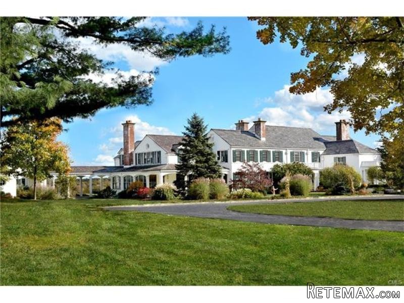 7 bedroom House For Sale: 141 BRISCOE.. - 2