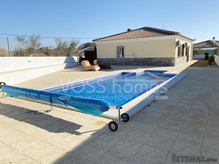 NEW & EXCLUSIVE LISTING TO VOSS HOMES - A recently.. - 2