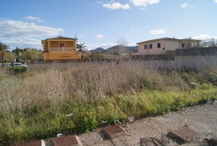 In the most exclusive area of Manacor, Exceptional Solar.. - 4