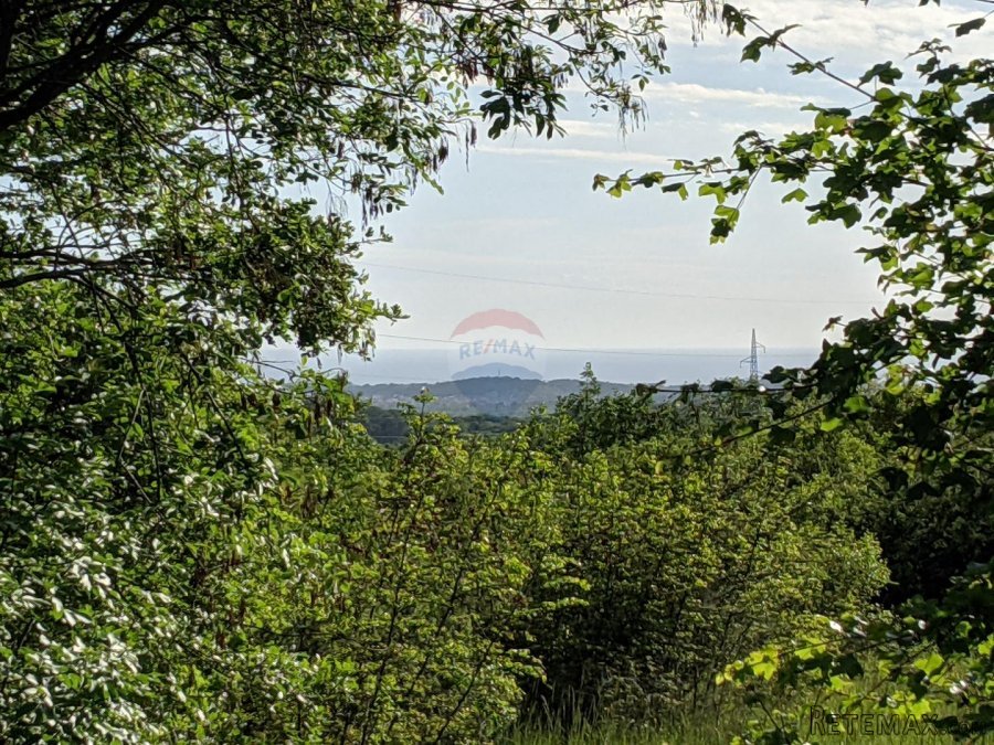 Istra, Rovinjsko Selo - Zemljište s pogledom na more i Rovin