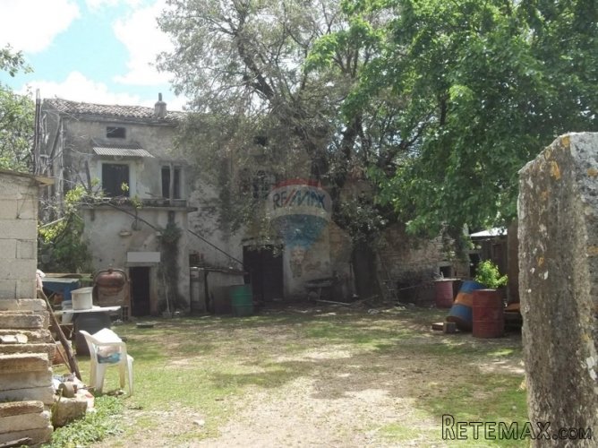 Poreč, okolica, samostojeća kamena kuća s velikom okućnicom - 2