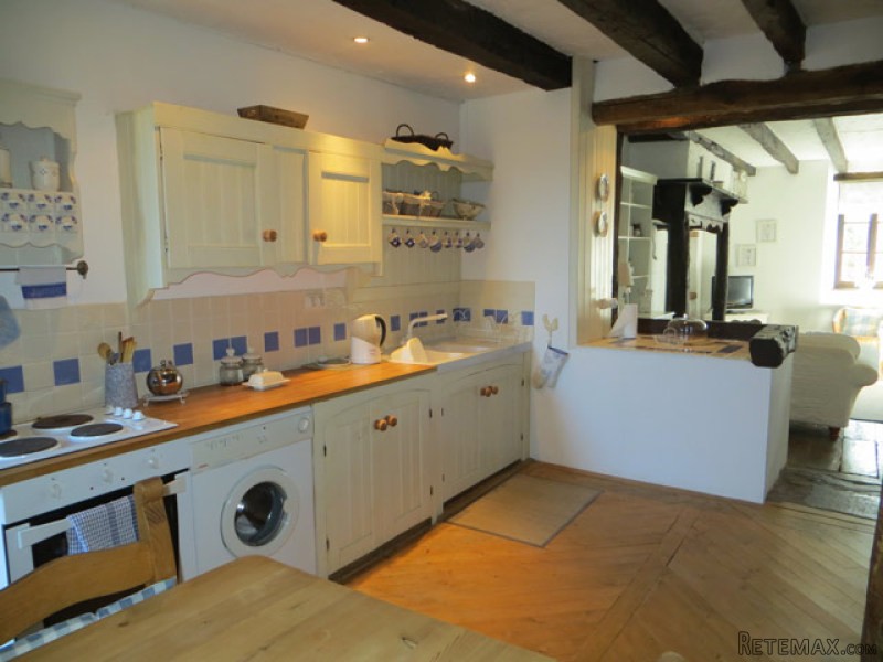 Beautifully-Renovated 3 Bed Terraced.. - 2