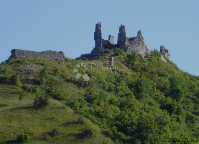 Modruš - veliko zemljište, idealno za gospodarstvo !