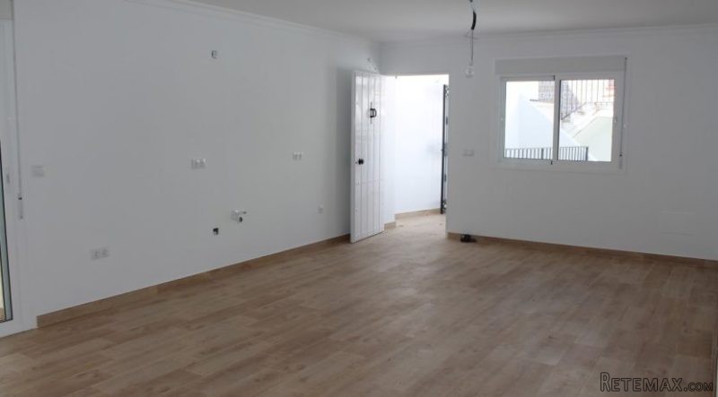 Newly Refurbished Apartment In Competa - 2