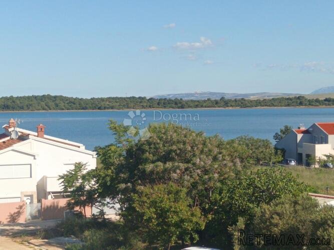 Dvoetažni apartman s bazenom -150m od mora - 3