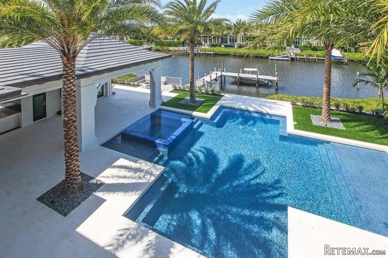 5 bedroom Residence For Sale: Jupiter.. - 2