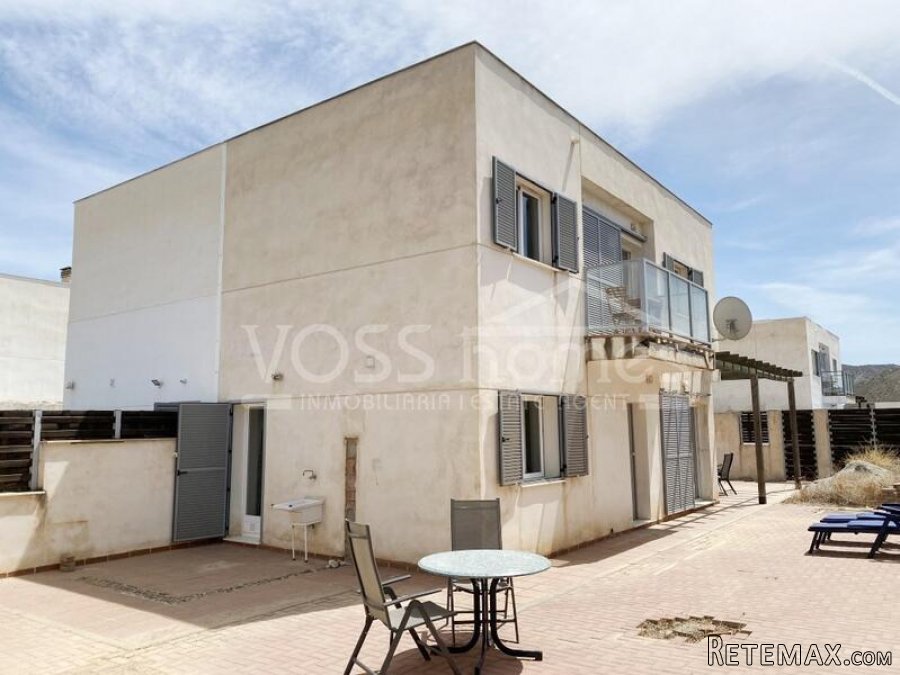 NEW & EXCUSIVE TO VOSS HOMES - A very spacious, modern.. - 4