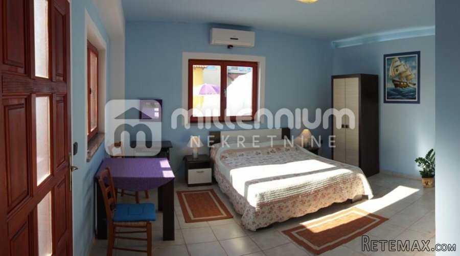 Istra, okolica Pule, kuća-stancija od 726.57m2 smještajnog p.. - 8