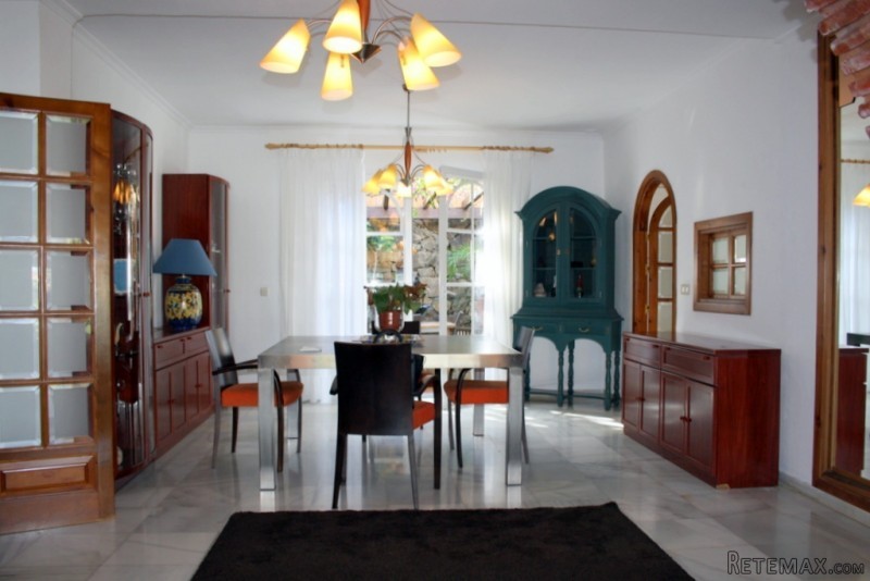 La Concha View Villa 100m from Los..