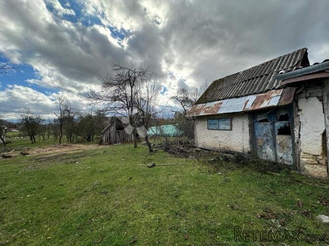 GOSPODARSKO IMANJE SMILJAN 2800 M2