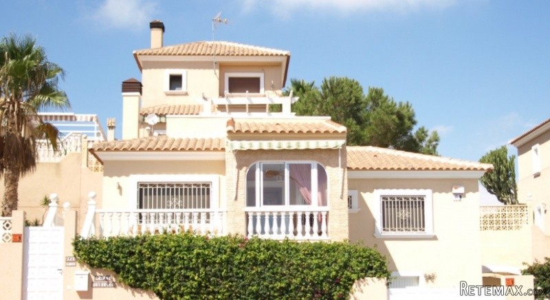 Villamartin 5 Bed Villa (PRICE REDUCED)..