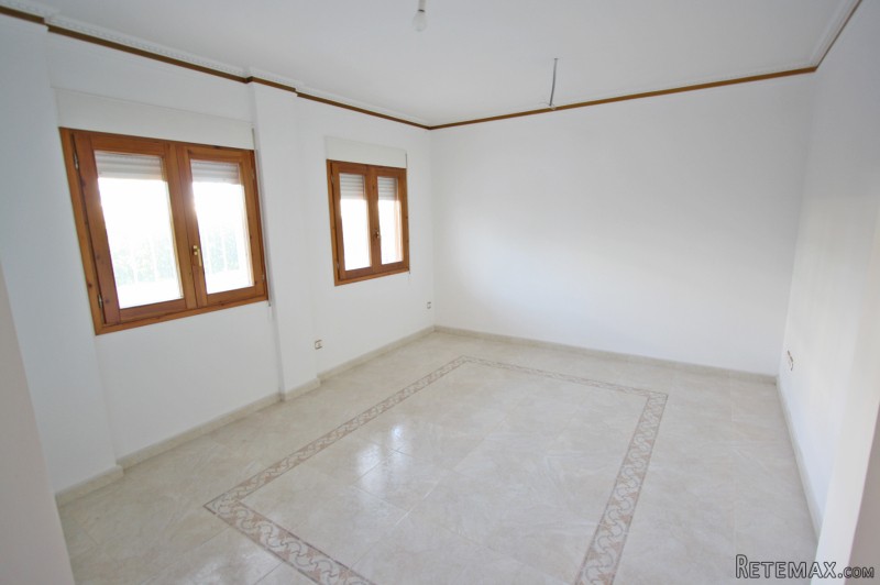3 Bedroom Apartment In Denia - 2