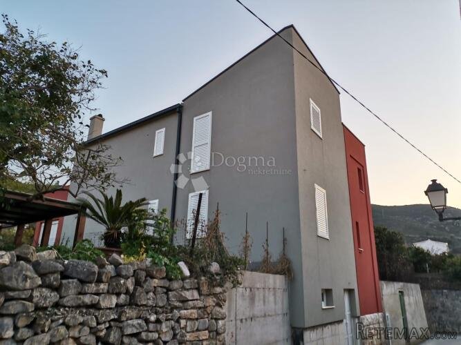 KUĆA ROU BAO 70 METARA OD MORA VIS