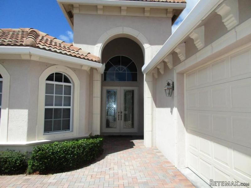 9111 Champions Wy, Port Saint Lucie, FL.. - 2