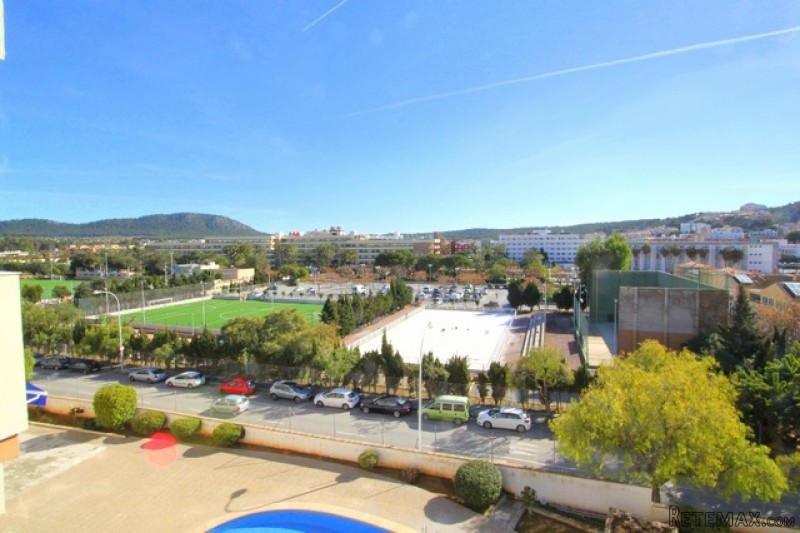Bright one bedroom apartment for sale.. - 2