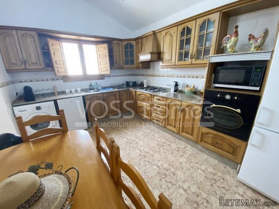 NEW & EXCLUSIVE LISTING TO VOSS HOMES - A spacious.. - 3