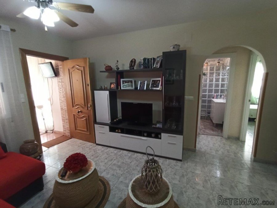 Bonito Bungalow bajo reformado en Playa Flamenca – U.. - 4