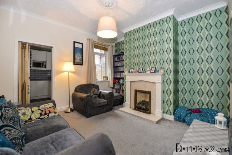 2 bedroom, Terraced House house for sale - 2