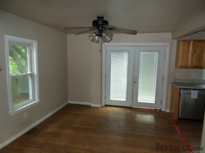 211 Black Horse Pike Glendora, NJ.. - 2