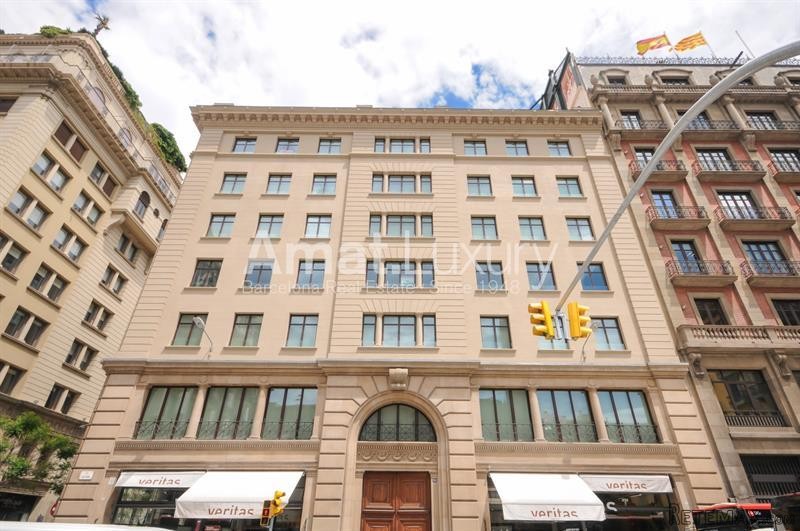 2 bedroom Flat For Sale: BARCELONA..