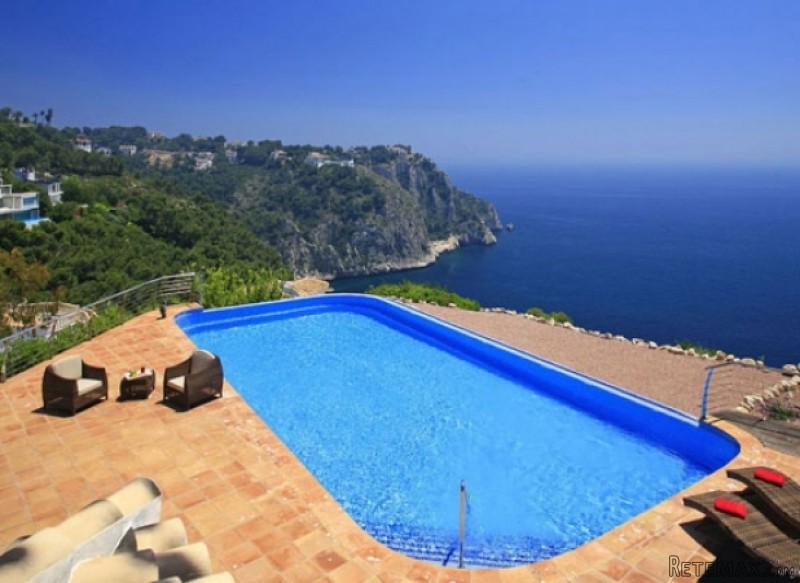Luxury Villa With Fantastic Sea Views