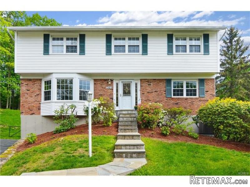 4 bedroom House For Sale: 365 Rose..