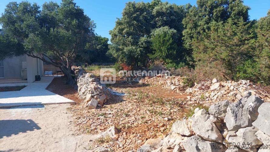 Dalmacija, otok Silba, 1.176m2 građevinskog zemljišta - 2