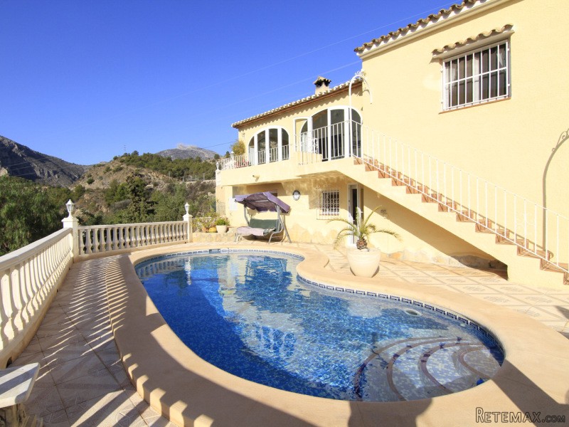 3 Bedrooms - Villa - Alicante - For Sale