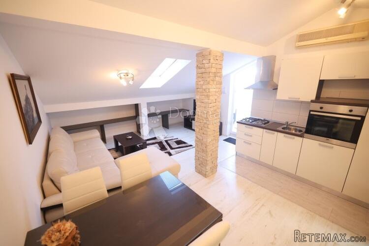 DVOETAŽNI APARTMAN 250 MOD MORA U ZATONU - 3
