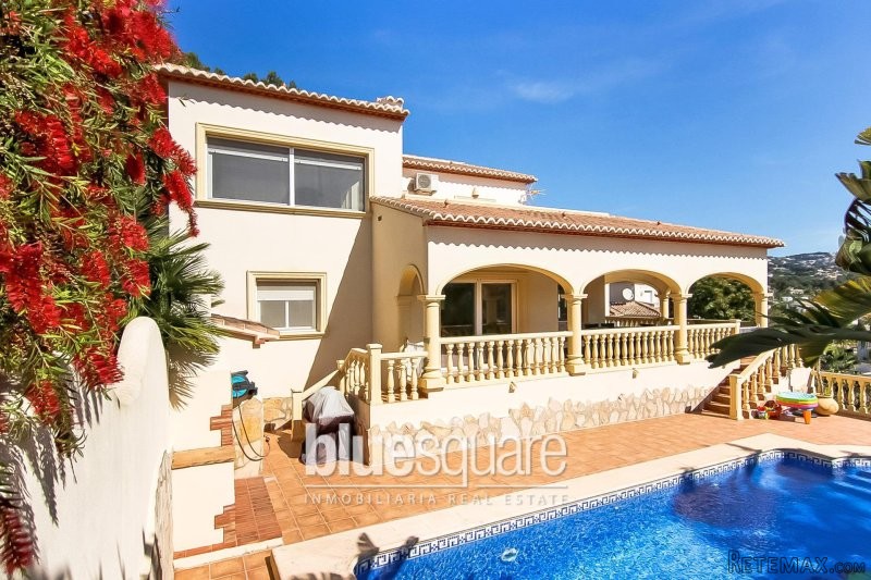 Fantastic 4 Bedroom 3 Bathroom Family..