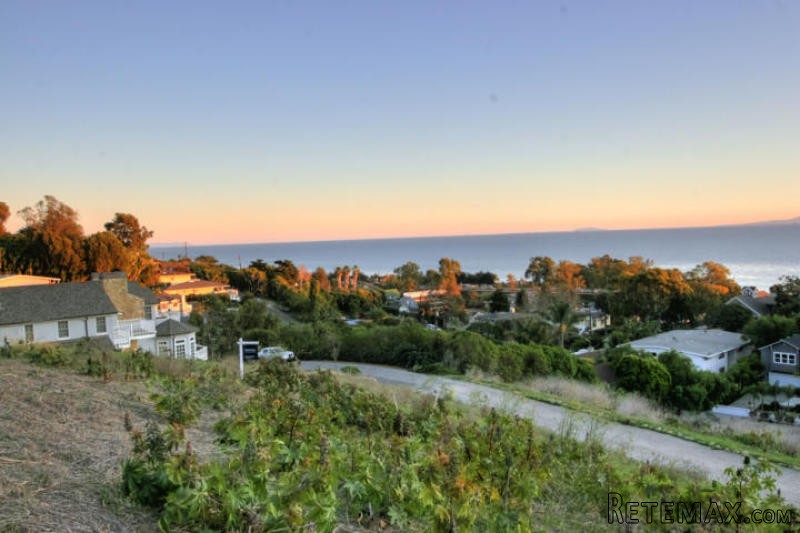 Land For Sale: 171 Evans Ave - 2