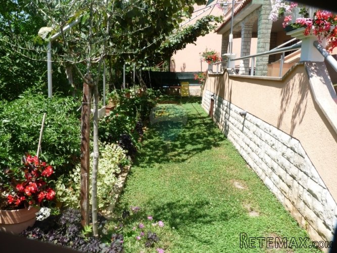 FAŽANA, kuća sa apartmanima od 330 m2 sa lijepom... - 4