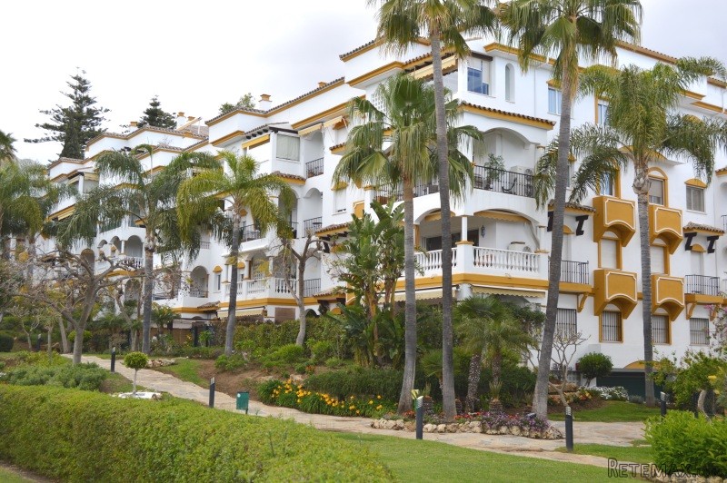 Very light apartment on The Golden Mile