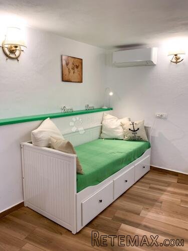 BAŠKA RENOVIRANA KAMENA KUĆA SA 2 APARTMANA - 2