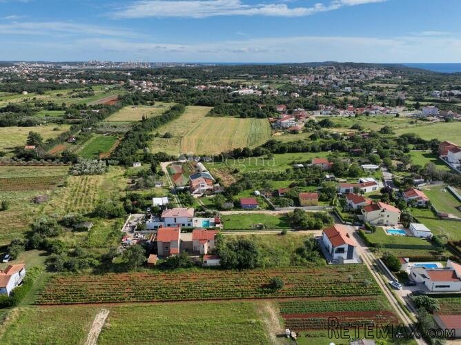 IDEALNO GRAĐ. ZEMLJIŠTE 830 M2 - Fažana okolica - 2