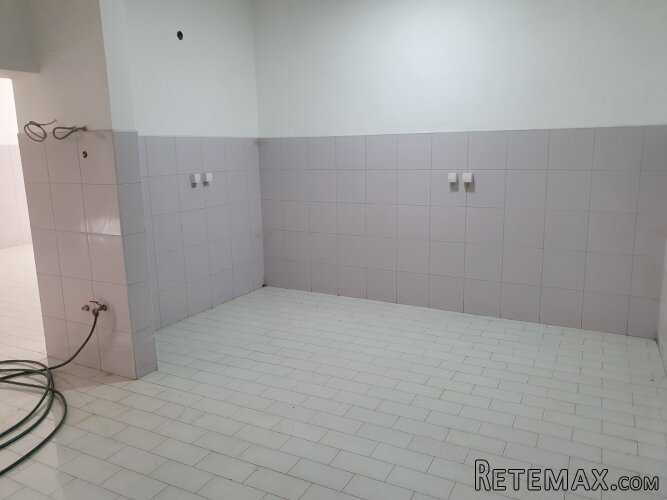 Izdajem ili prodajem poslovni prostor Smederevo-Vodanj - 12