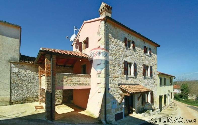 Kamena kuća