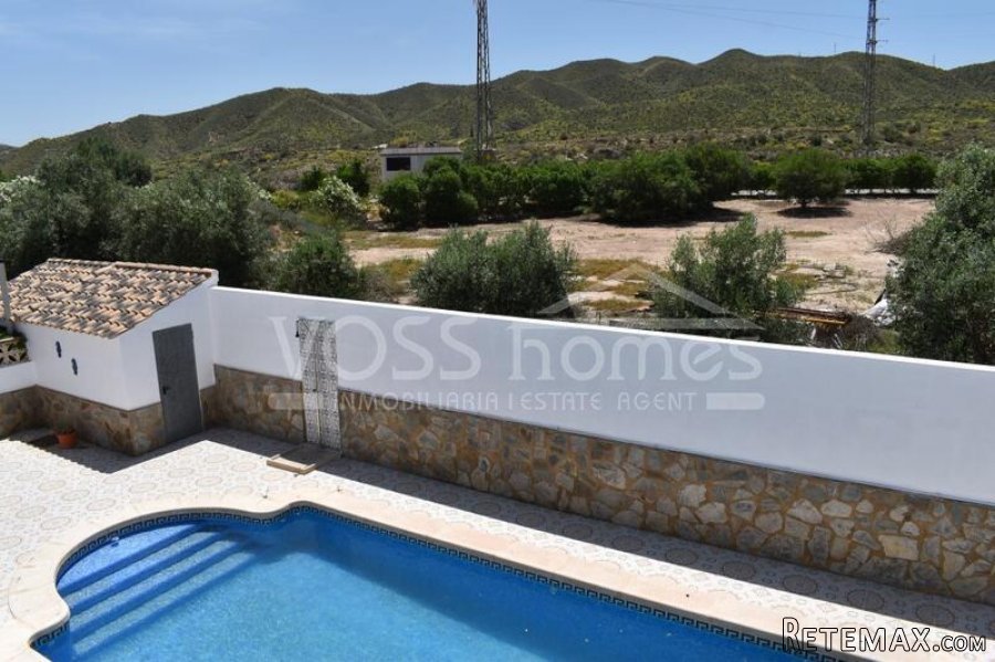 EXCLUSIVE TO VOSS HOMES - A spacious, light & airey 3 bed.. - 13