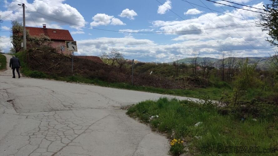 Prodajem plac Uzice - 13