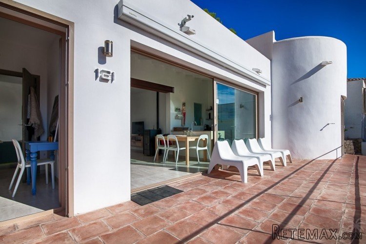 Unique completely reformed villa.. - 4