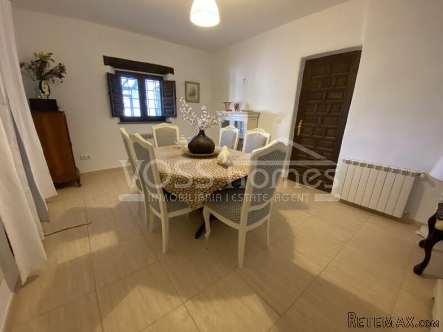 NEW & EXCLUSIVE LISTING TO VOSS HOMES - A large.. - 5