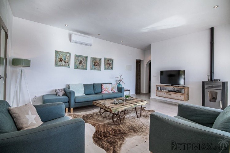 Unique completely reformed villa.. - 5