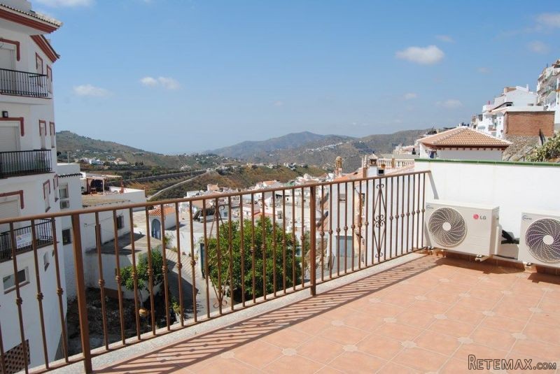 Apartment for Sale in Competa, Competa..
