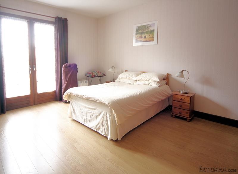 Very Spacious Detached House With.. - 2