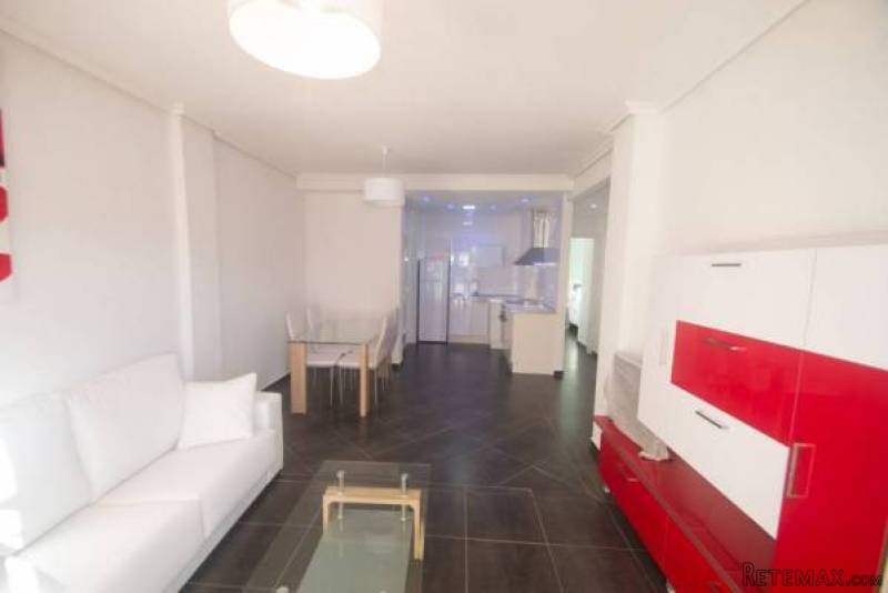 3 Bedroom 2 Bathroom Bungalow In.. - 2