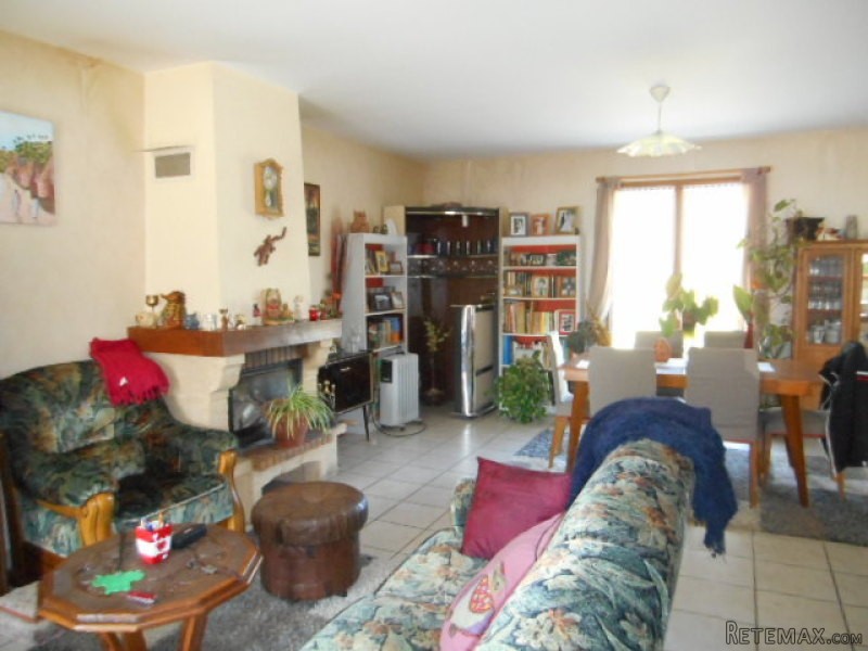 2 Bedroom Bungalow Set On 1 Acre With A.. - 2