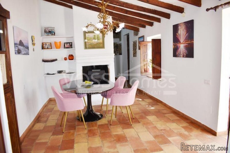 NEW & EXCLUSIVE LISTING FOR VOSS HOMES - A truly.. - 20